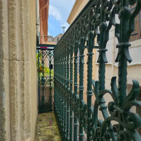 La Discrete Nyaraló